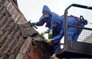 Ondersteuning voor Groningse boeren bij verwijderen asbestdaken