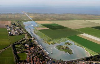 Streep door omstreden project Holwerd aan Zee