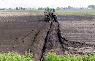 Verzekeraars pleiten voor klimaatstappen om landbouw te beschermen