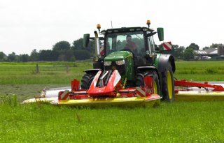 Meeste Nederlandse boeren rijden John Deere