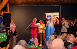 Annie Schreijer in het zonnetje gezet bij afscheid van de politiek