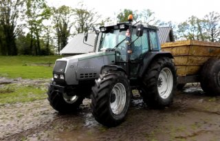 POAH! Valtra Valmet 6400