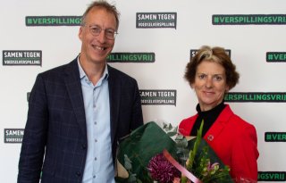 Oud-minister Verburg het erf op tegen voedselverspilling